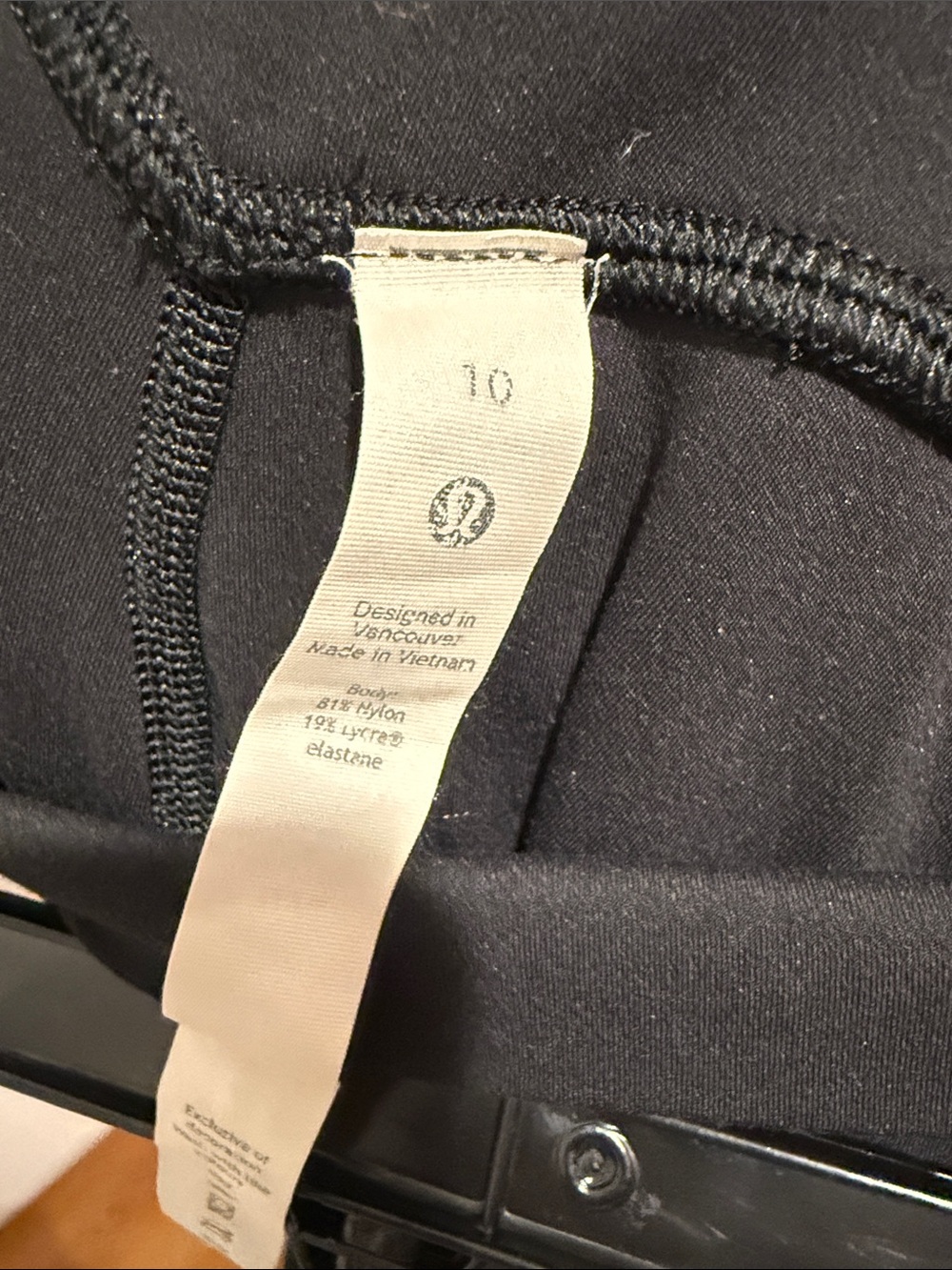Lululemon align joggers - size 10 - Picture 4 of 4